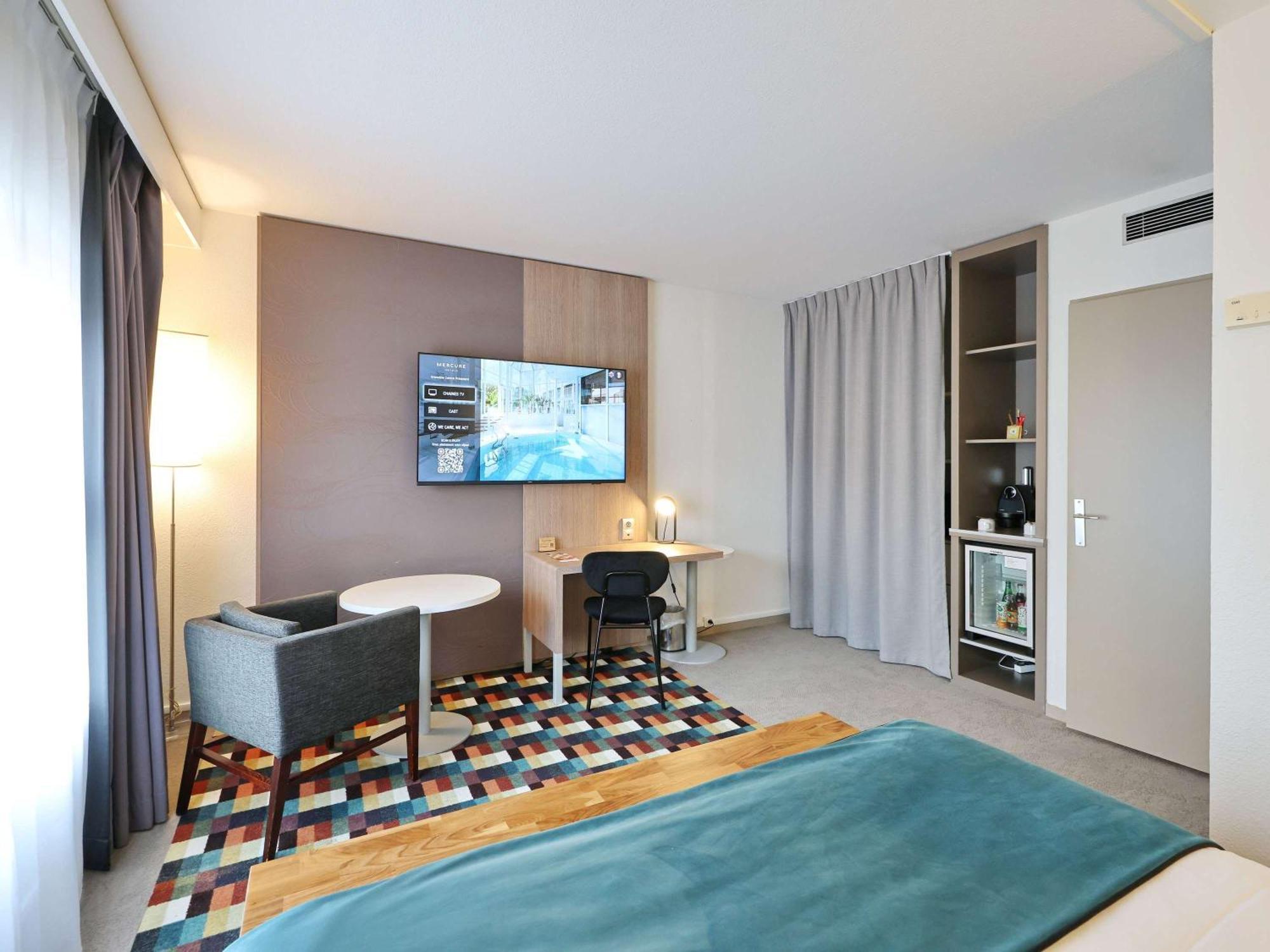 Mercure Grenoble Centre Porte Des Alpes Exterior foto